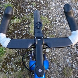 Guidão Gravel em Carbono Aero Flare