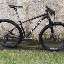 Trek Superfly 8